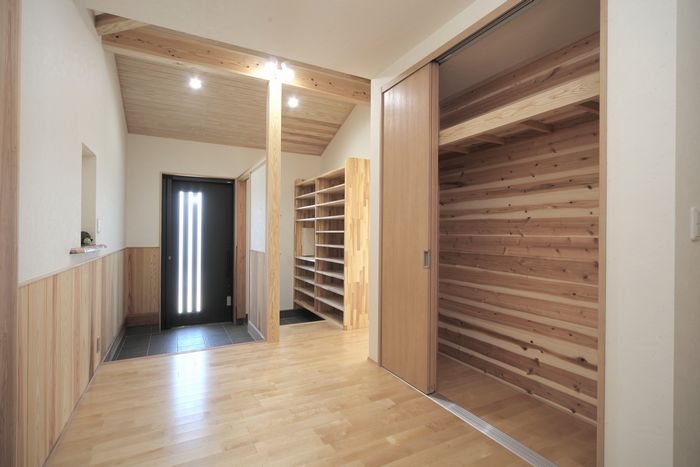 完成シューズクローク